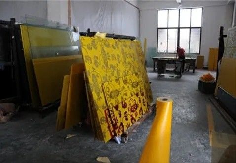 Специализация стеклянная вертикальная лазерная лезвие гравировки машины для искусства стеклянные раздвижные двери